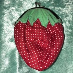 Strawberry wallet!🍓